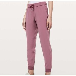 Lululemon On The Fly Jogger Misty Merlot Size 8
